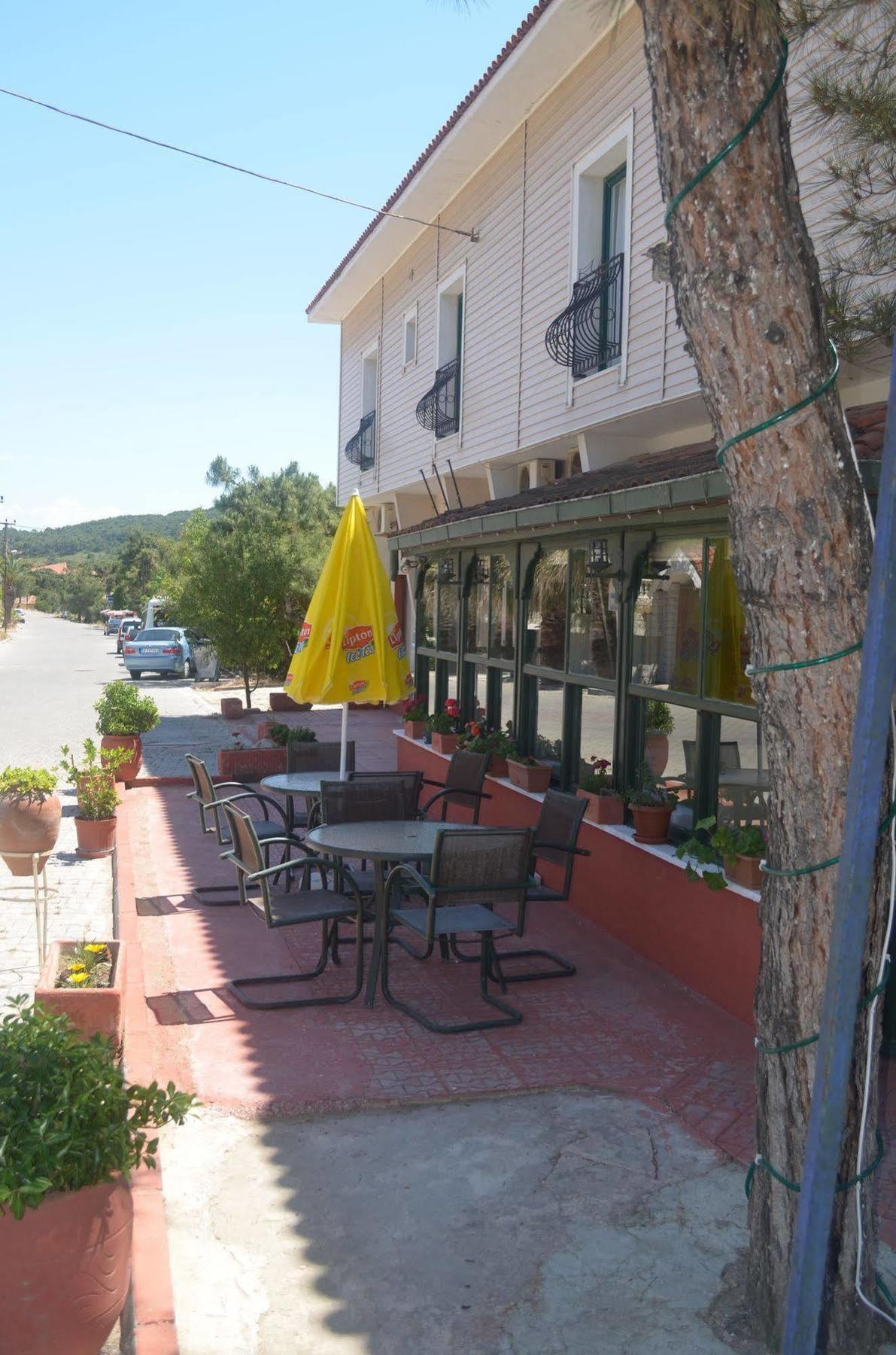Silva Hotel Ayvalik Exterior photo